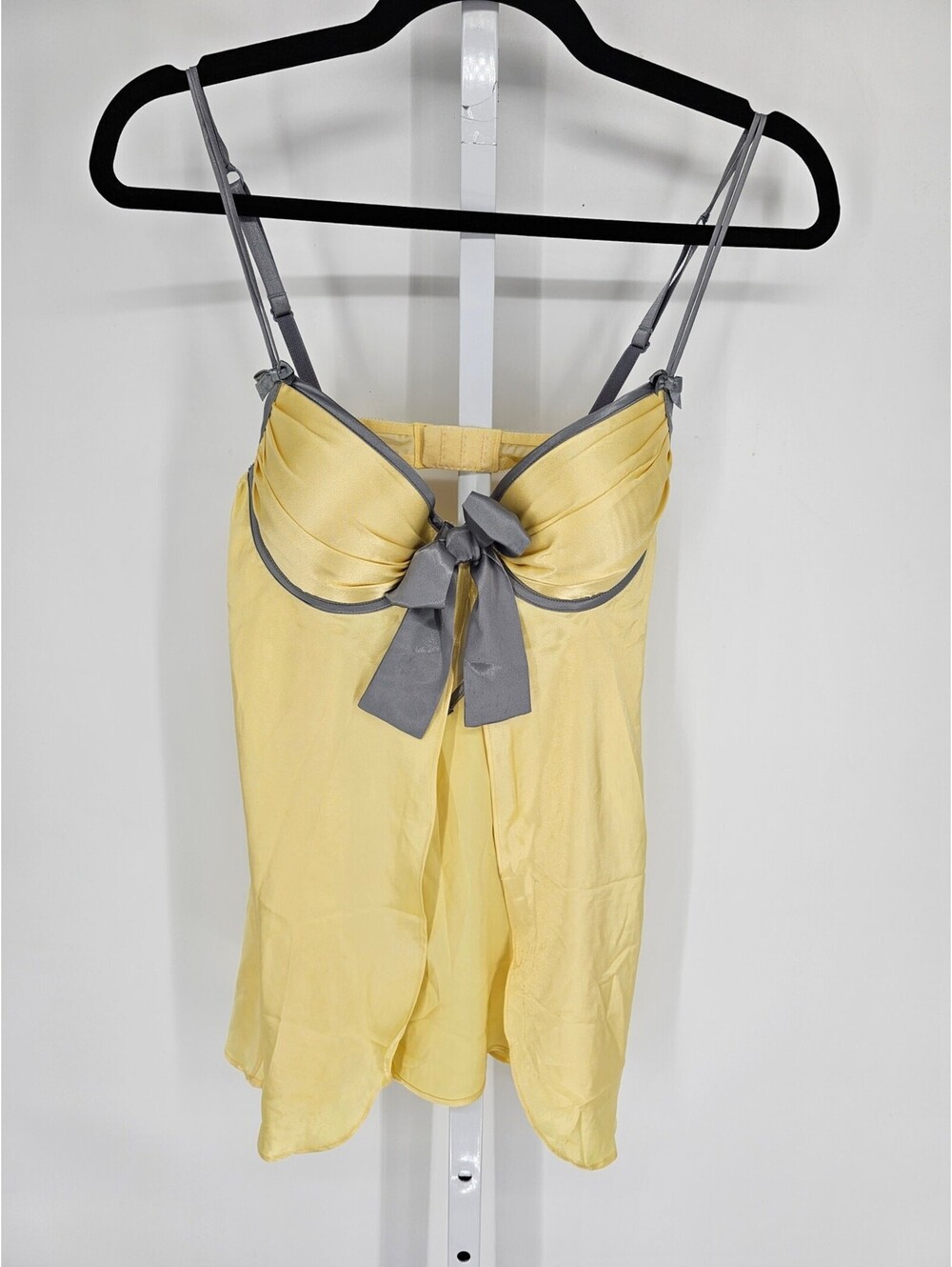 Cabernet Womens Sz M Yellow Satin Nightie Pajama w/ Gray Bow Detail